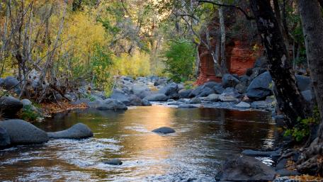 Orchard Canyon on Oak Creek wallpaper