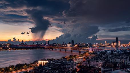 Virga at sunset in Wuhan, China, August 1, 2010 wallpaper