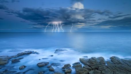 Extreme weather wallpaper