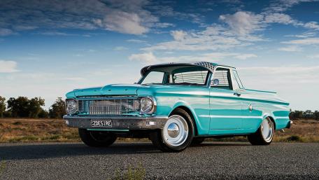 Classic Turquoise Beauty on Display wallpaper
