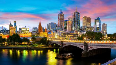 Vibrant Melbourne Skyline at Dusk wallpaper