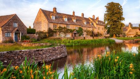 Quaint Village by the River wallpaper