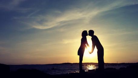 Sunset Silhouette by the Sea wallpaper
