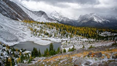 Snowy Mountain Serenity in Winter Landscape 4K Wall Art wallpaper
