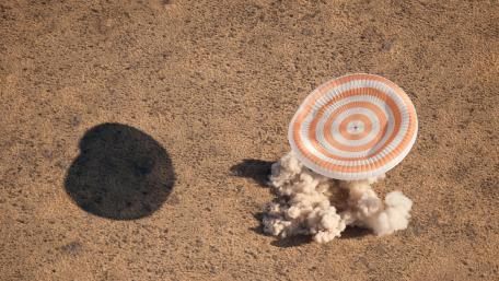Expedition 28 Landing wallpaper