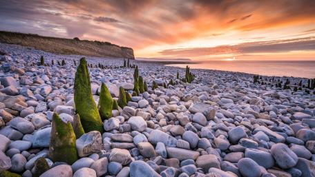 Serene Coastal Landscape at Sunset wallpaper