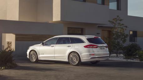 Ford Mondeo sw wallpaper