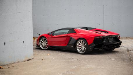 Red Lamborghini Perfection wallpaper