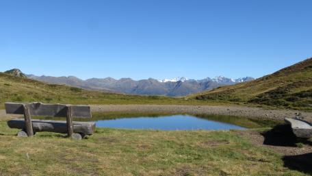 Bench with view wallpaper