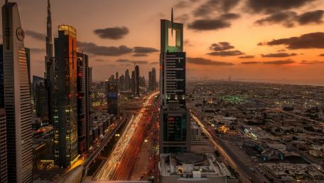 Urban Dusk Serenity in the Cityscape wallpaper