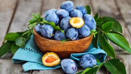 Plum Harvest Serenity in 4K Detail wallpaper