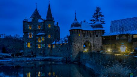 Medieval Castle at Dusk in Wintertime wallpaper