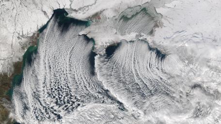 Cloud Streets over the Black Sea wallpaper