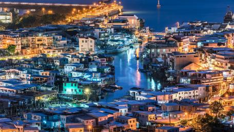 Stunning City Lights Over the Bay at Night wallpaper