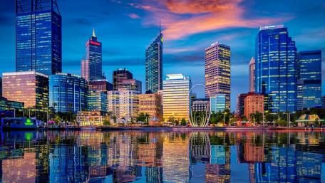Vibrant City Reflection at Dusk wallpaper
