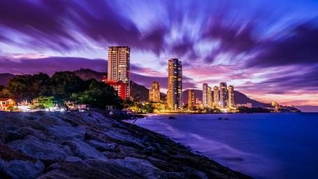Skyline Serenity at Dusk wallpaper