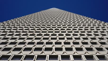 Worm's-Eye View of the Transamerica Pyramid wallpaper
