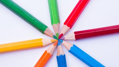 Colorful Pencil Arrangement for Creative Inspiration wallpaper