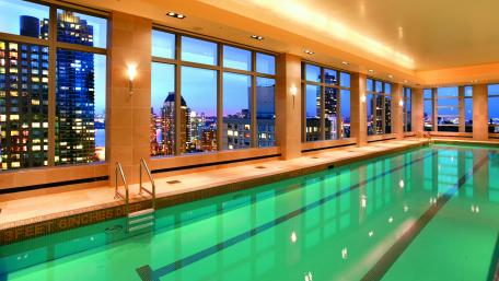 Luxury Haven with a Stunning View of the Cityscape wallpaper
