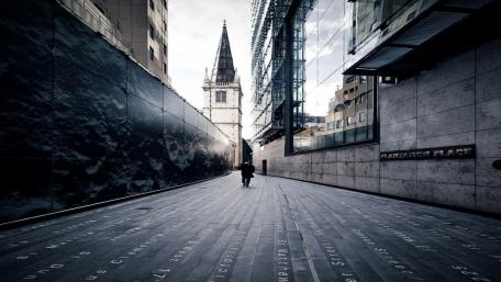 Urban Serenity in the Cityscape wallpaper