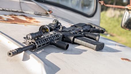 Tactical Assault Rifle Display wallpaper