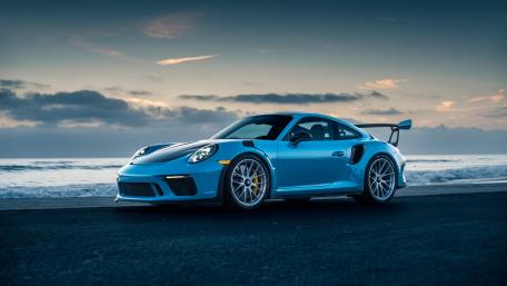Blue Elegance on Wheels wallpaper