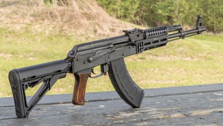 AK-47 Assault Rifle Display wallpaper
