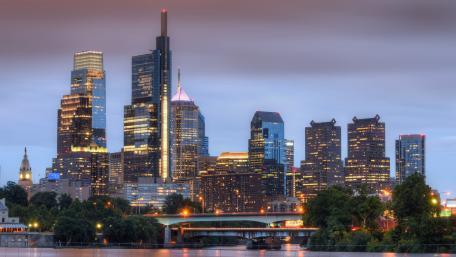 Urban Nighttime Skyline in 4K Clarity wallpaper