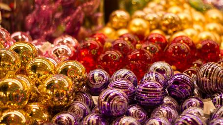 Christmas Balls Galore Festive Wonderland 4K wallpaper