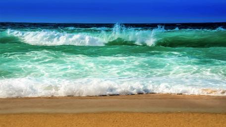Ocean Waves in Motion wallpaper
