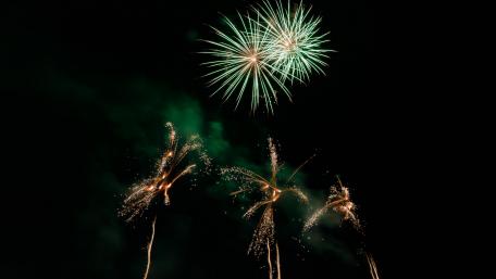 Fireworks in Annecy-le-Vieux wallpaper