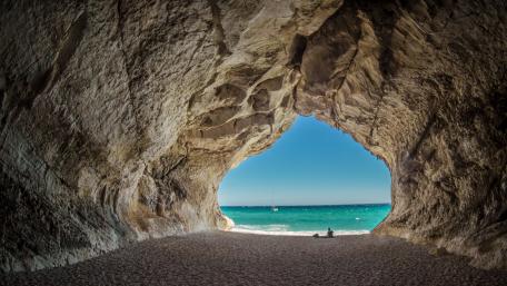 Tunnel near water wallpaper