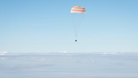 Expedition 28 Landing wallpaper