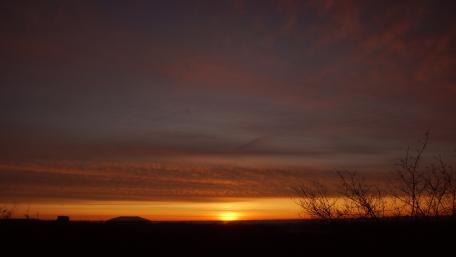 Sonnenaufgang im Winter wallpaper