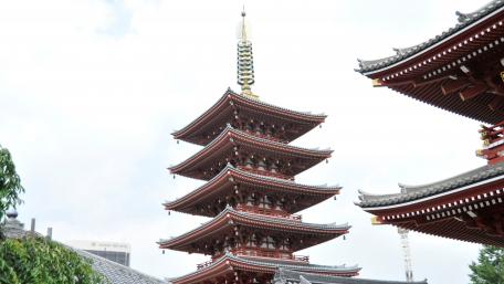 Majestic Cityscape of a Traditional Pagoda wallpaper