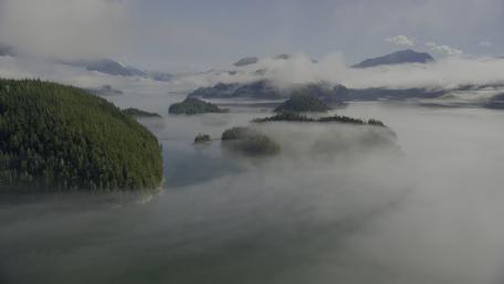 Misty Mountain Retreat in Serenity wallpaper
