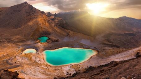 View of Sulphur Lakes, Tongariro National Park, New Zealand wallpaper