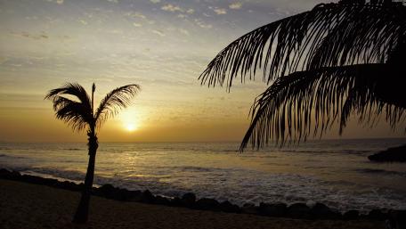 Sunset by the sea wallpaper