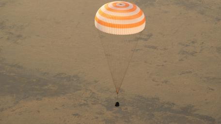Expedition 37's Landing wallpaper