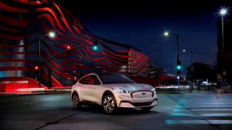 Ford Mustang Mach-E electric suv wallpaper
