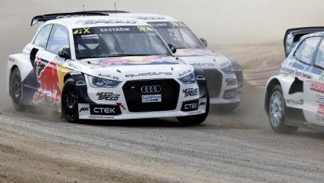 2015 FIA World Rallycross Championship Round 09 in Loheac, France wallpaper