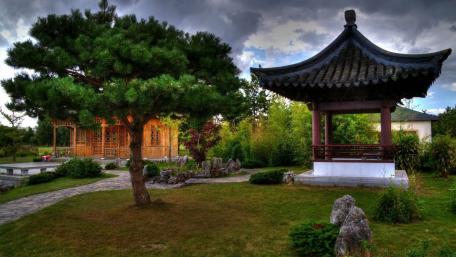 Tranquil Chinese Landscape Garden Scene wallpaper