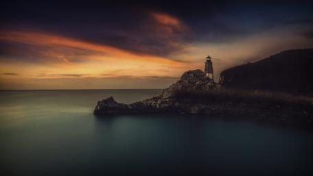 Twilight Serenity by the Lighthouse wallpaper
