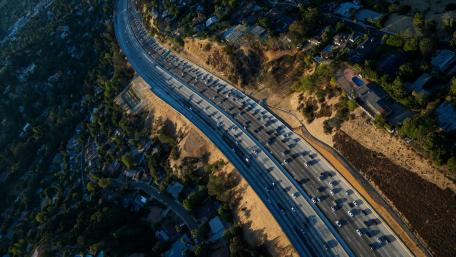 Rush Hour on Interstate 405 through the Sepulveda Pass wallpaper