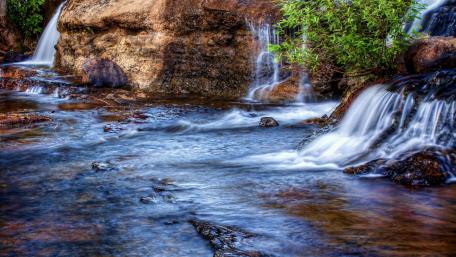 Tranquil Waterfall Serenity wallpaper