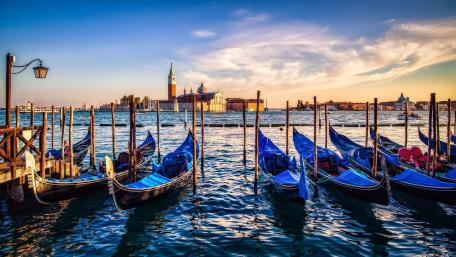 Serene Gondolas on the Grand Canal in Venice wallpaper