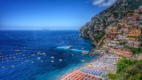 Stunning View of Positano on the Amalfi Coast wallpaper