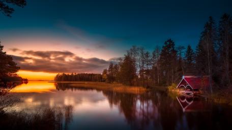 Tranquil Dusk at the Boathouse wallpaper