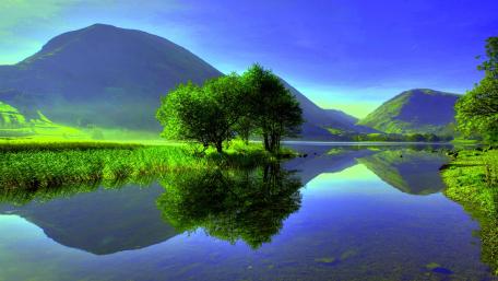 Tranquil Green Landscape Reflection in Nature wallpaper