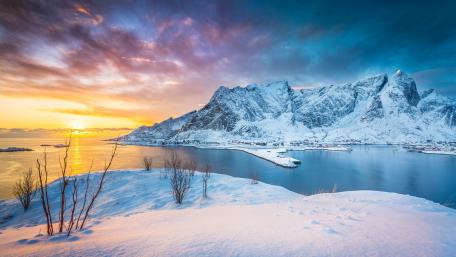 Majestic Winter Landscape at Sunset wallpaper